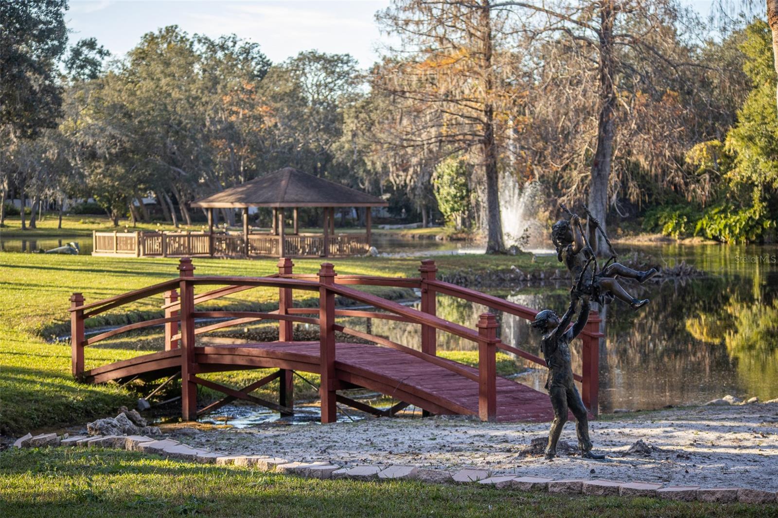 Image 82 of 100 For 812 Sweetwater Club Boulevard