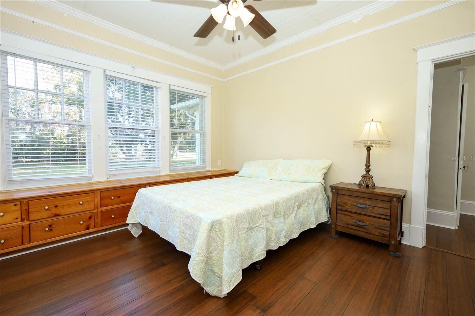 Image 12 of 30 For 2800 Celery Avenue