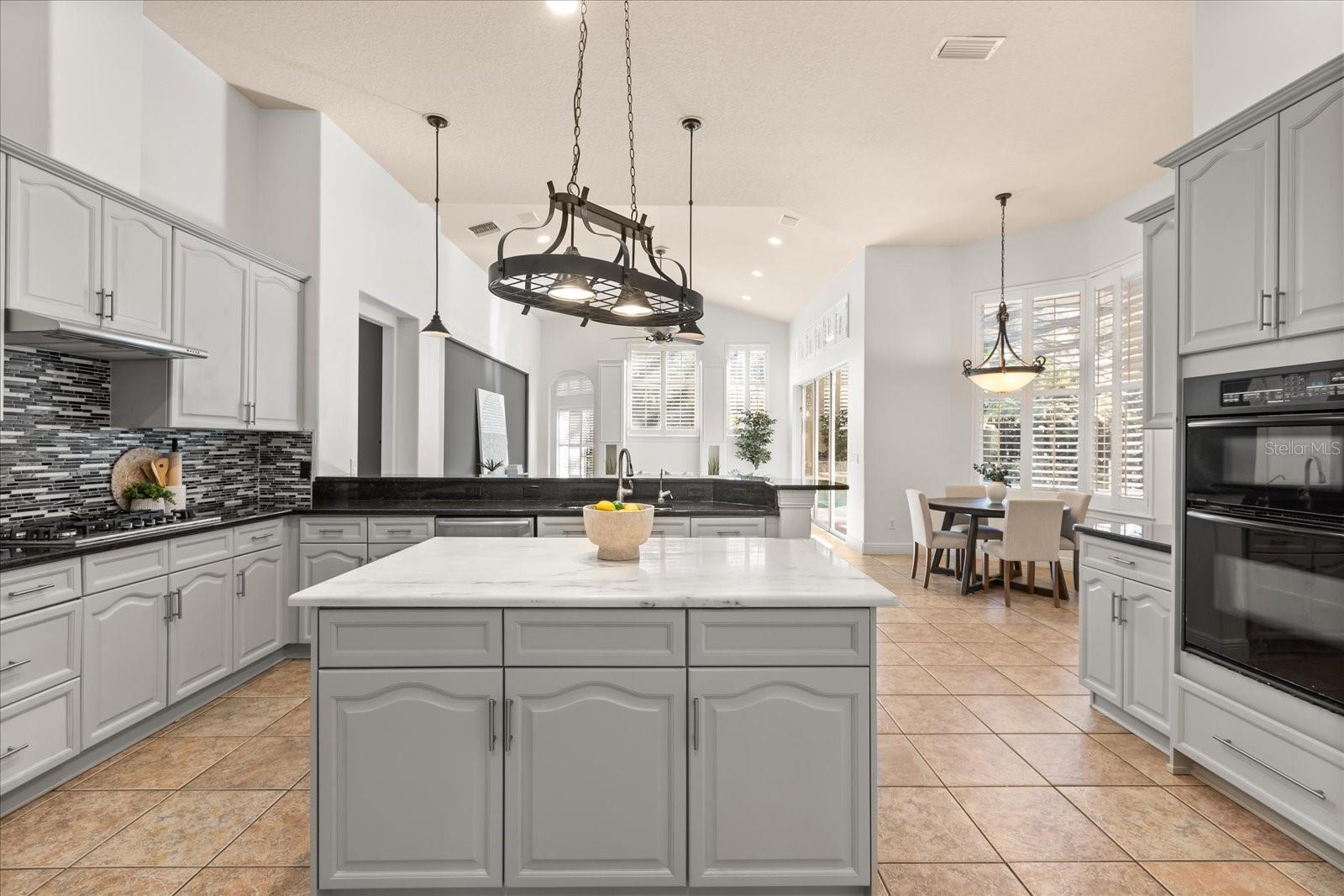 Image 17 of 67 For 3311 Horseshoe Bend Court