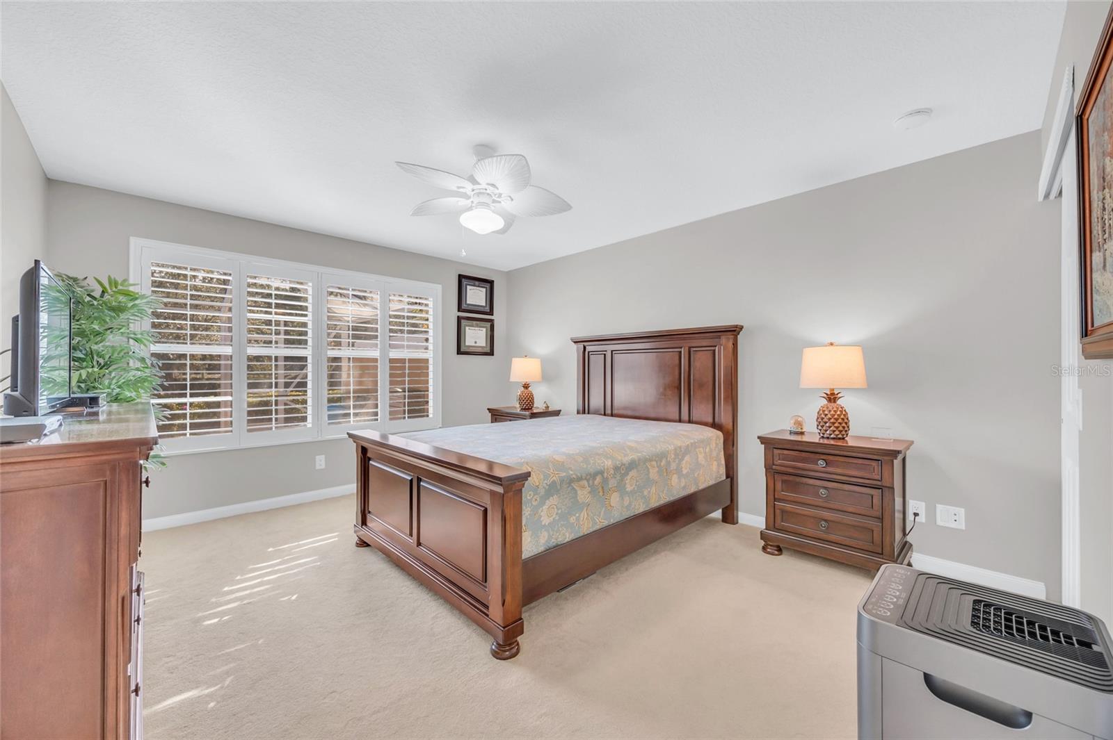 Image 16 of 61 For 11863 Fiore Drive