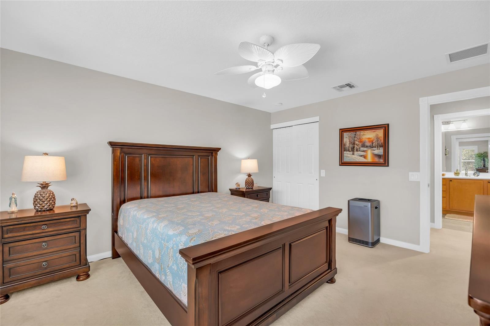 Image 17 of 61 For 11863 Fiore Drive