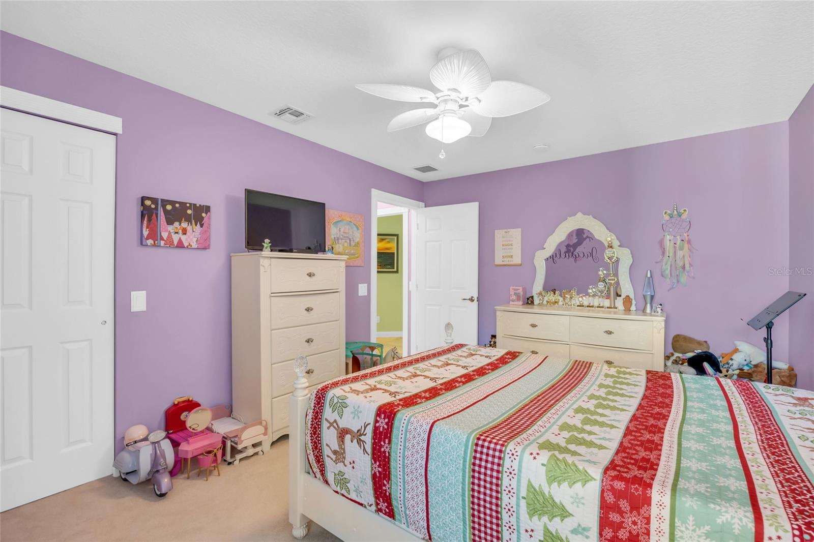 Image 21 of 61 For 11863 Fiore Drive