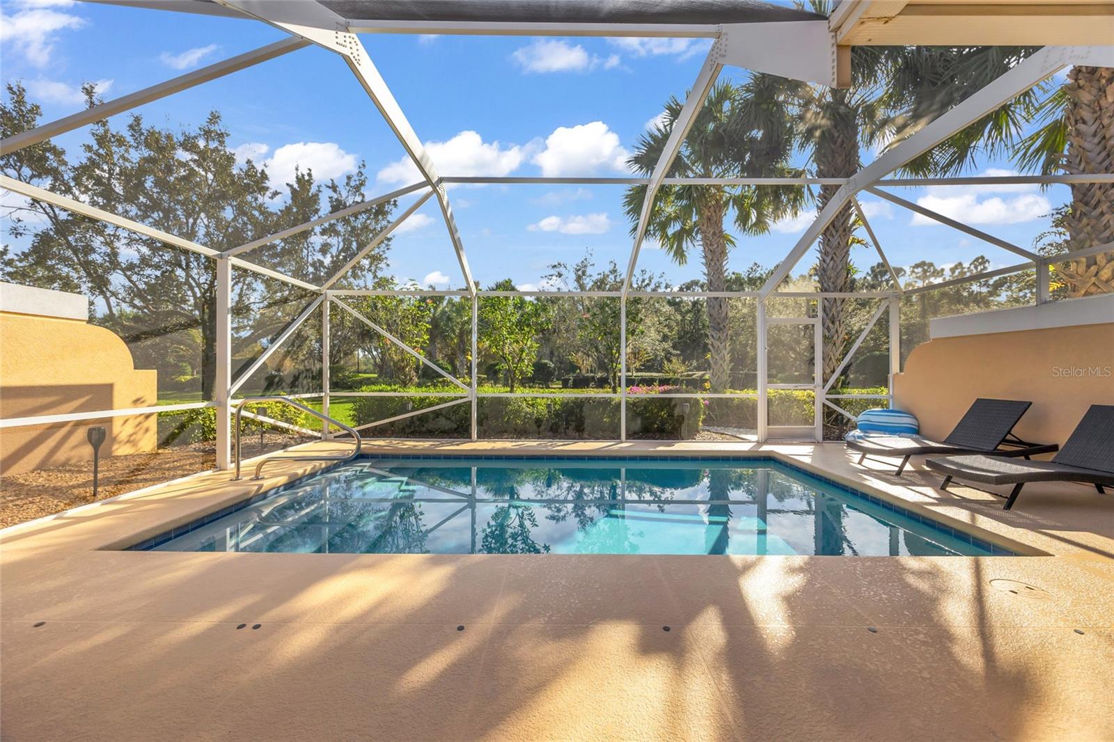 Image 28 of 61 For 11863 Fiore Drive