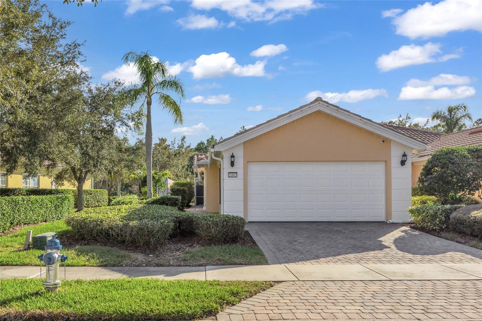 Image 30 of 61 For 11863 Fiore Drive