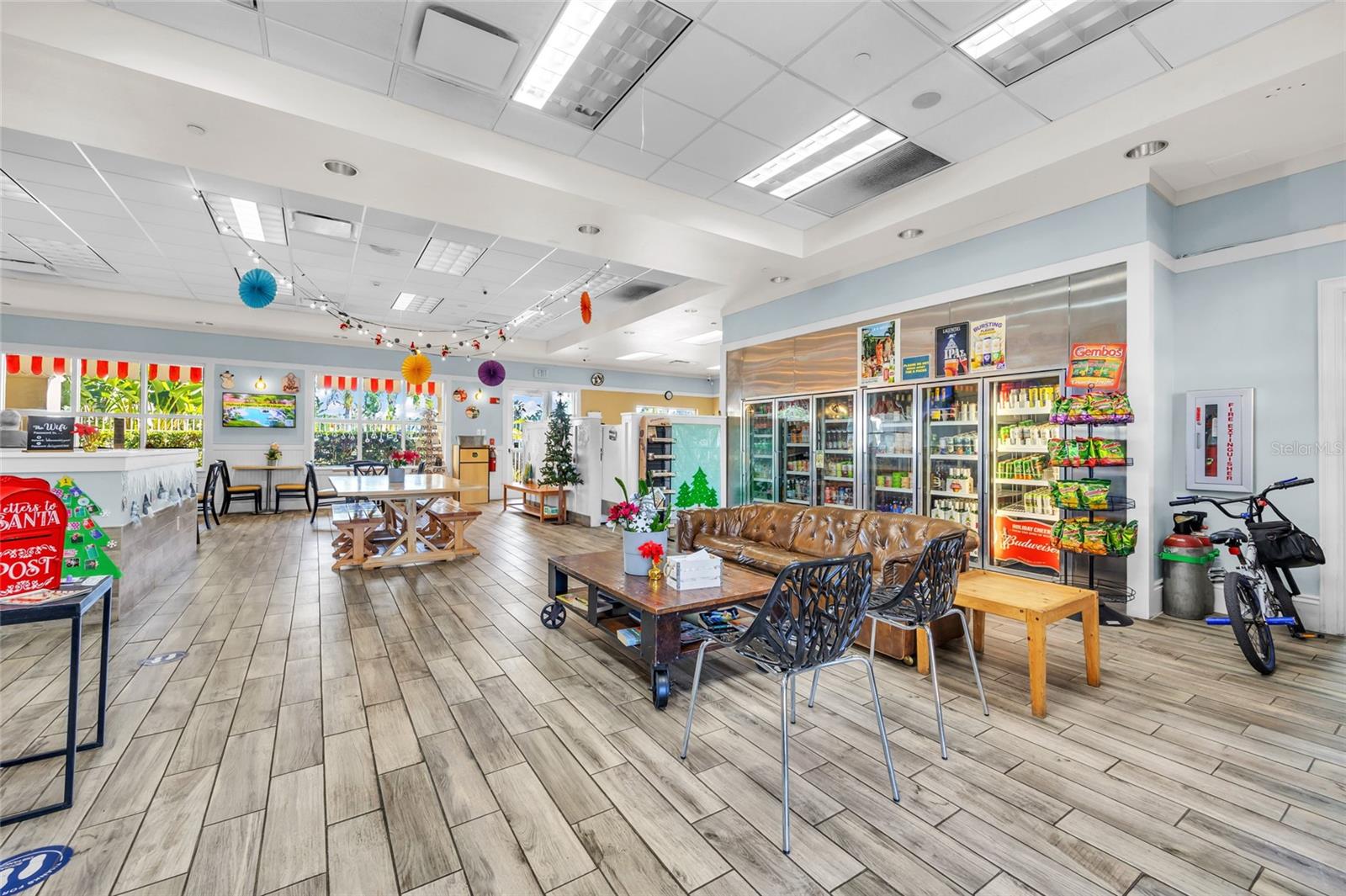 Image 38 of 61 For 11863 Fiore Drive