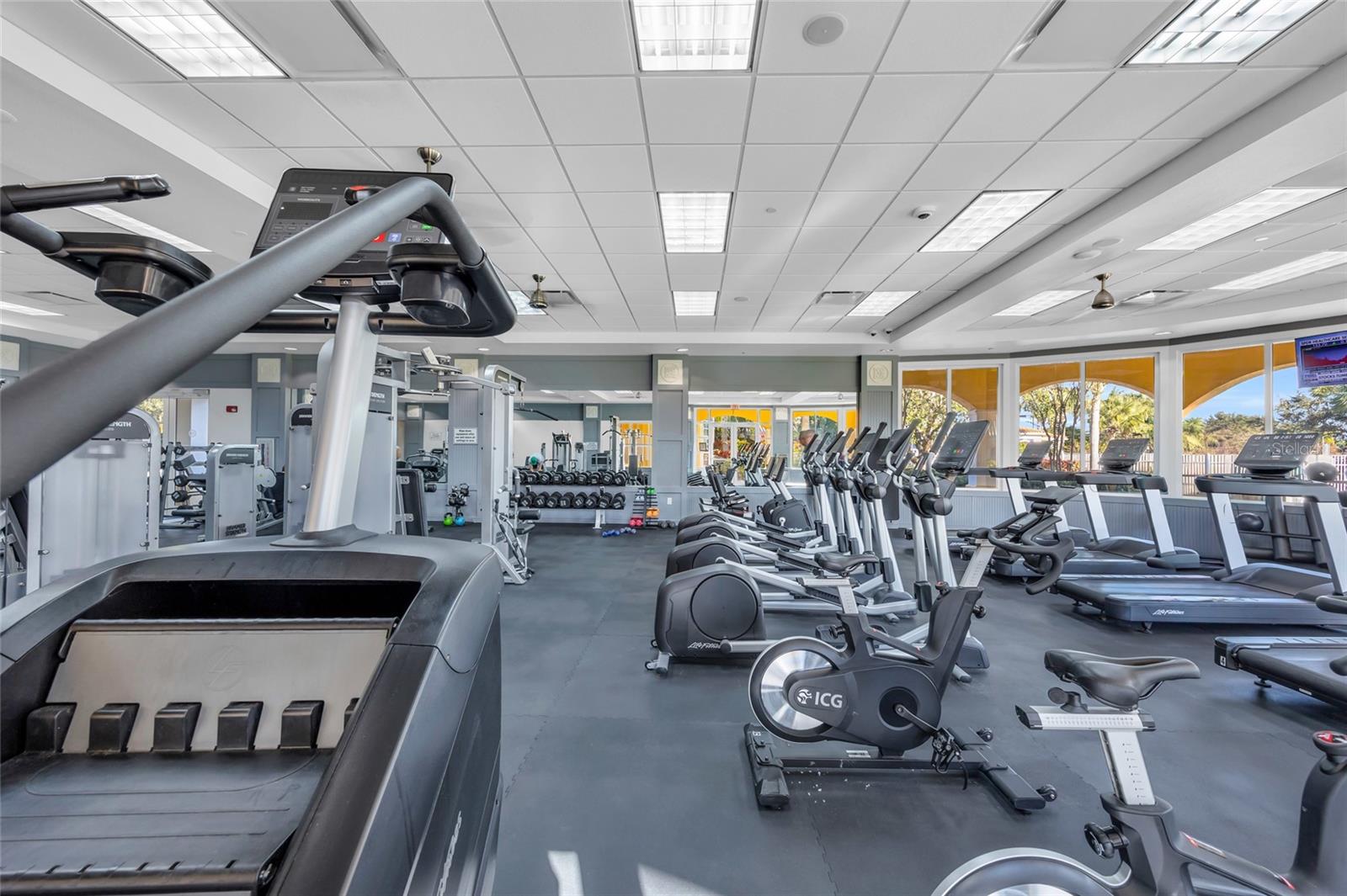 Image 39 of 61 For 11863 Fiore Drive