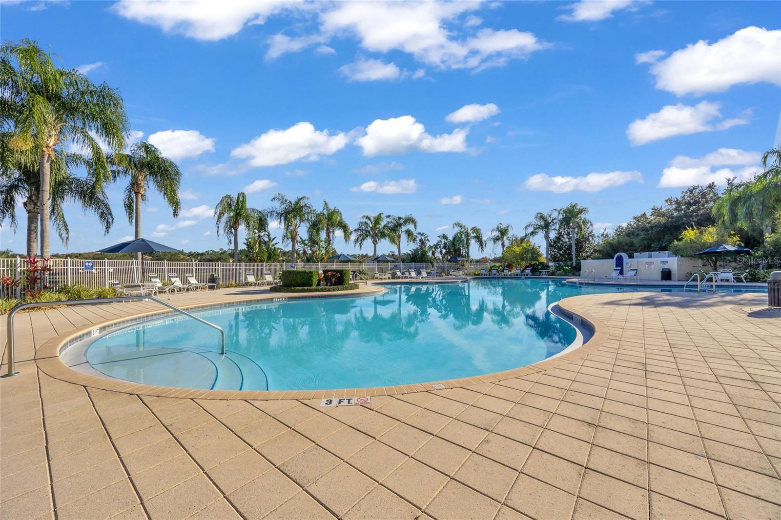 Image 42 of 61 For 11863 Fiore Drive