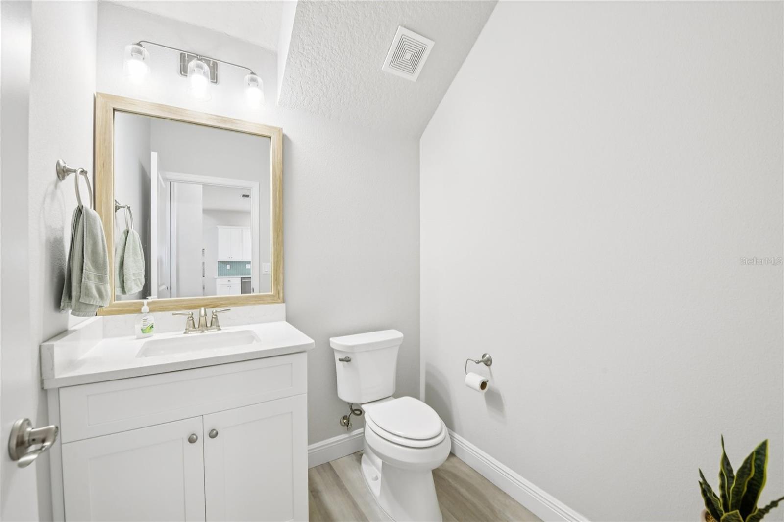 Image 13 of 57 For 3124 Meleto Boulevard