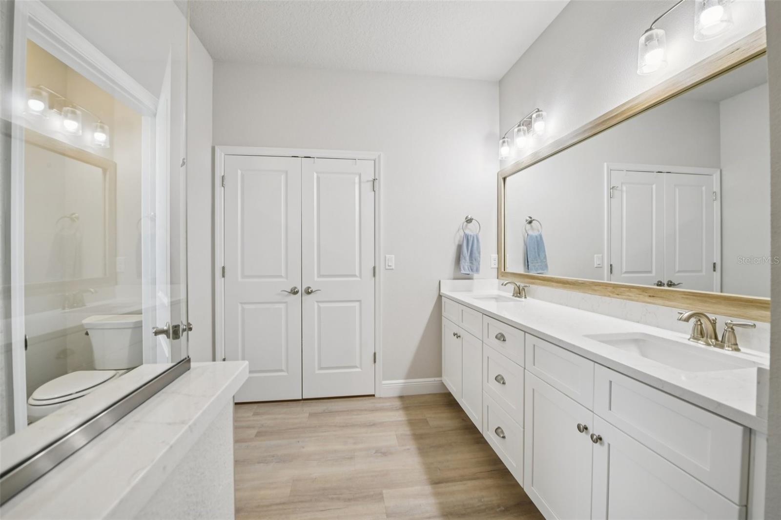 Image 19 of 57 For 3124 Meleto Boulevard