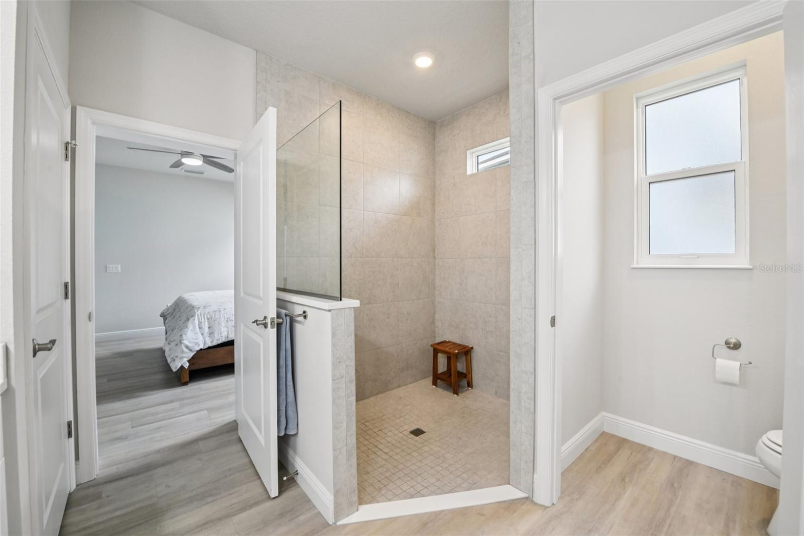 Image 20 of 57 For 3124 Meleto Boulevard