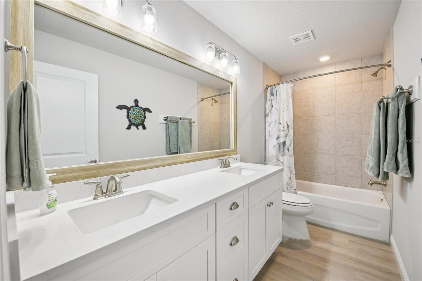 Image 24 of 57 For 3124 Meleto Boulevard