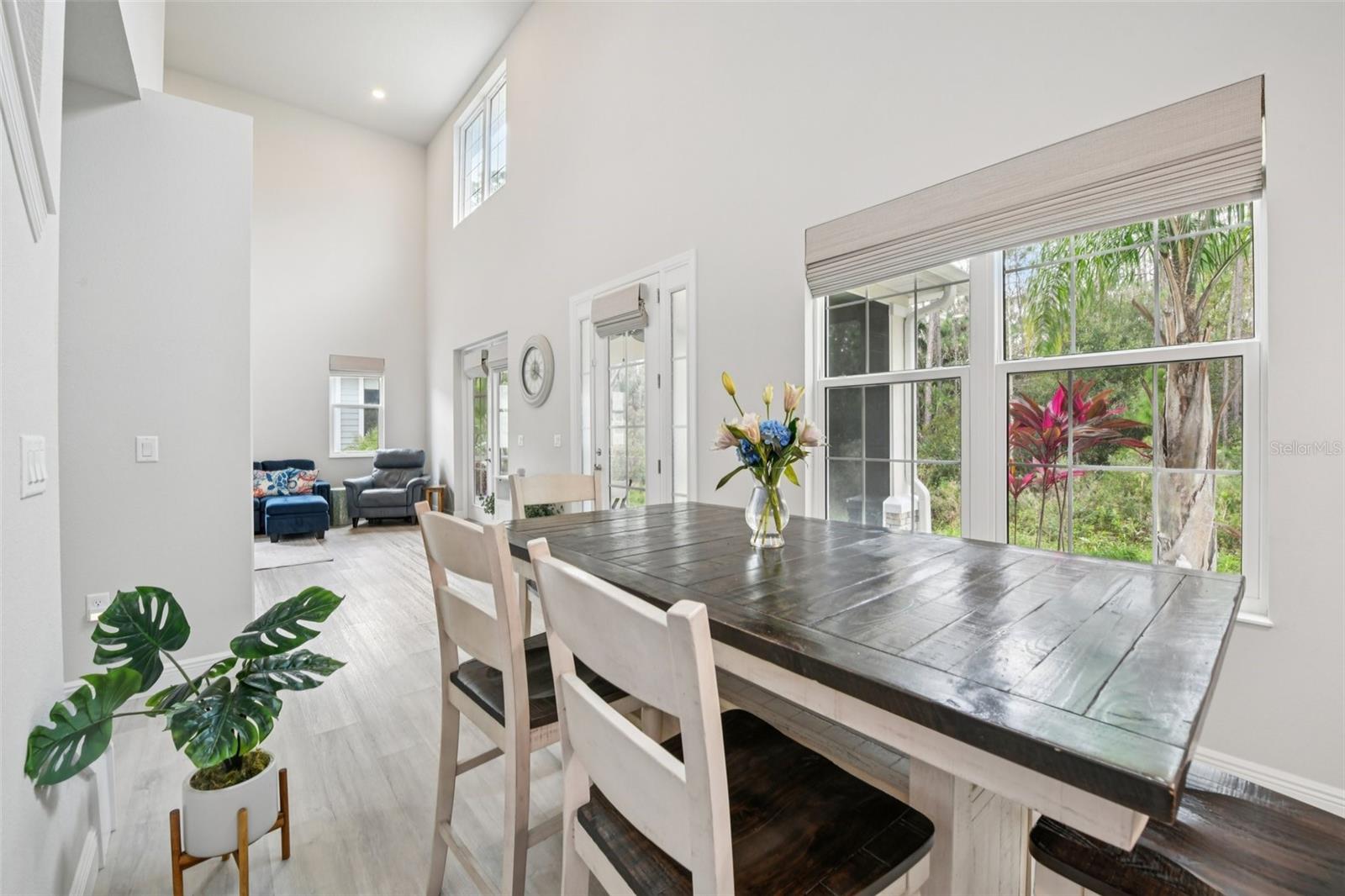 Image 6 of 57 For 3124 Meleto Boulevard