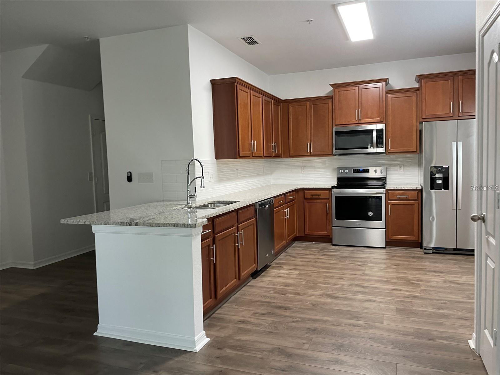 Image 5 of 32 For 3731 Seneca Club Loop B