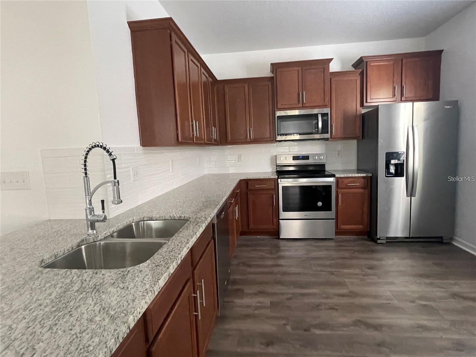 Image 7 of 32 For 3731 Seneca Club Loop B