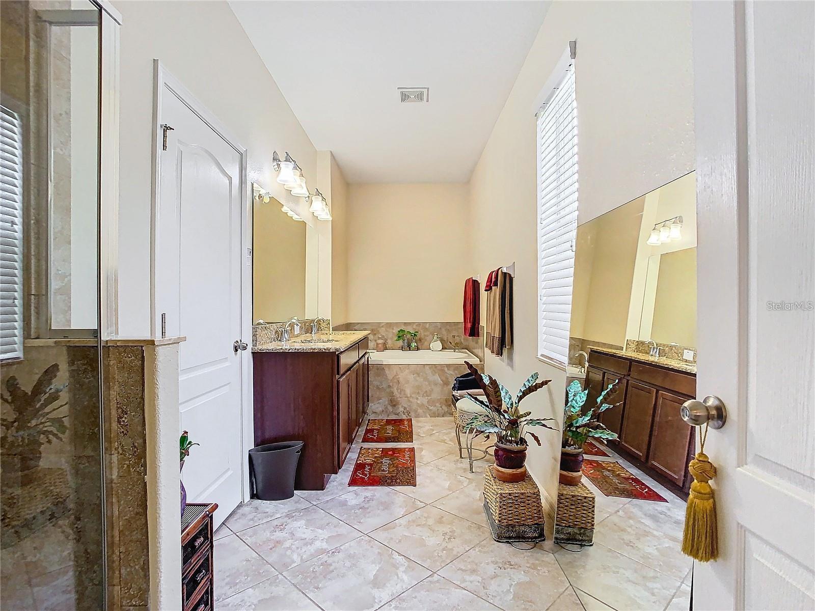 Image 61 of 80 For 1137 Seburn Road