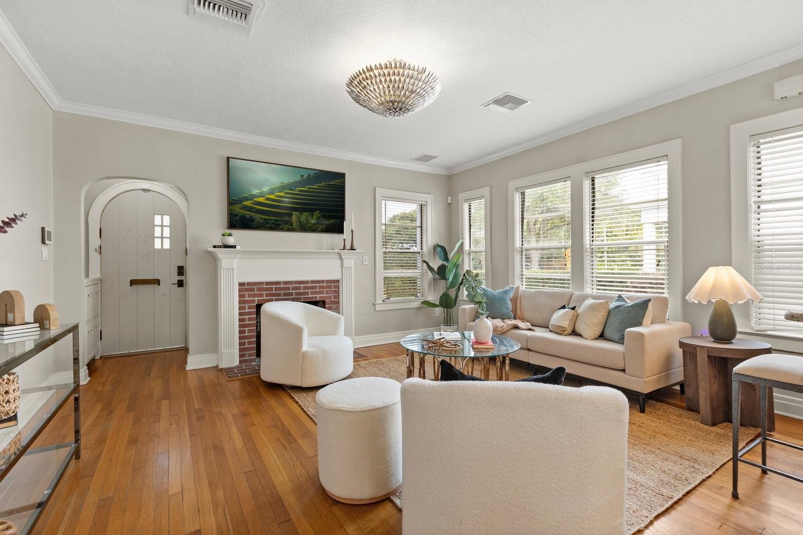 Image 4 of 28 For 228 Miller Street