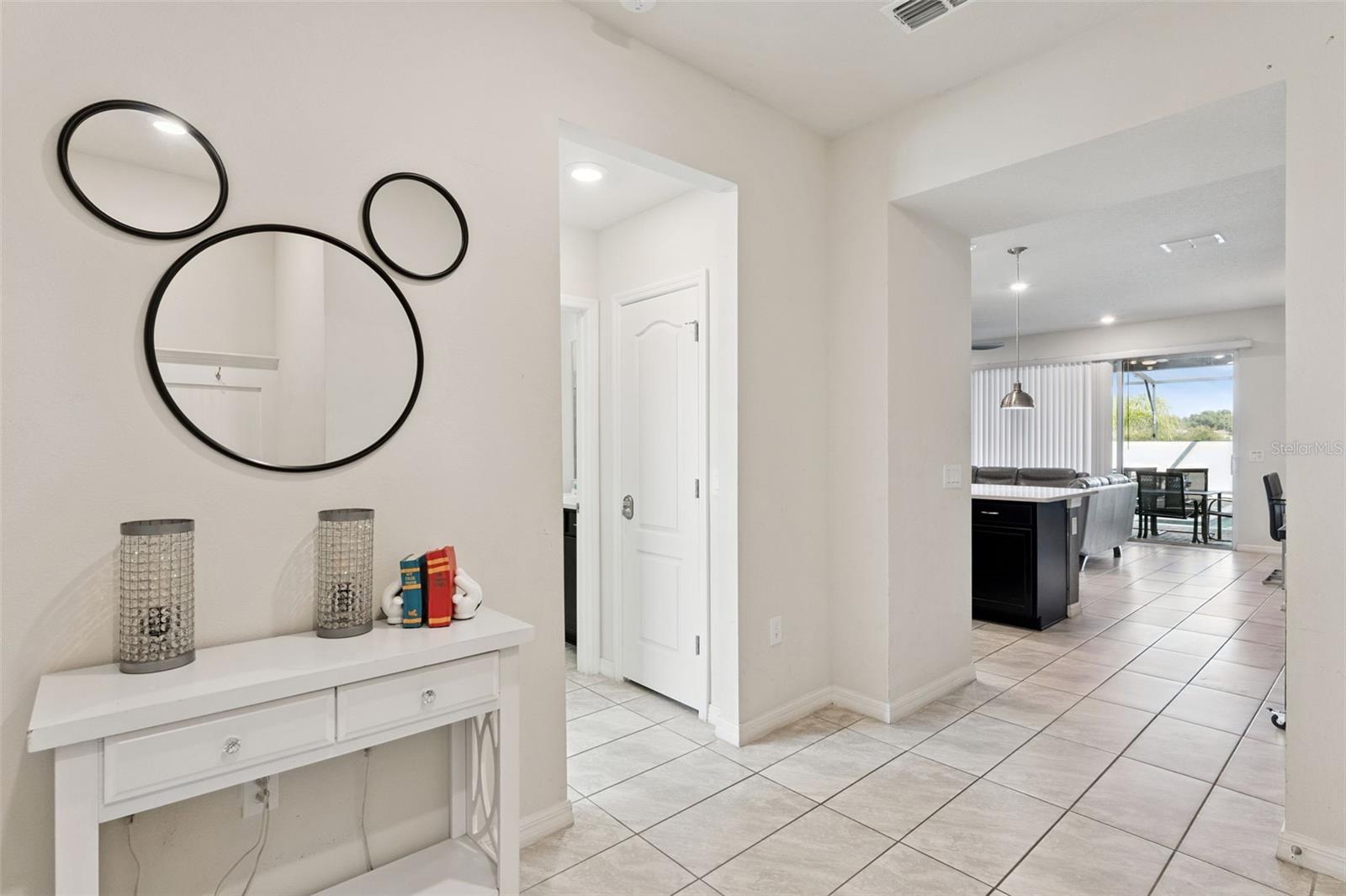 Image 15 of 62 For 7163 Oakmoss Loop