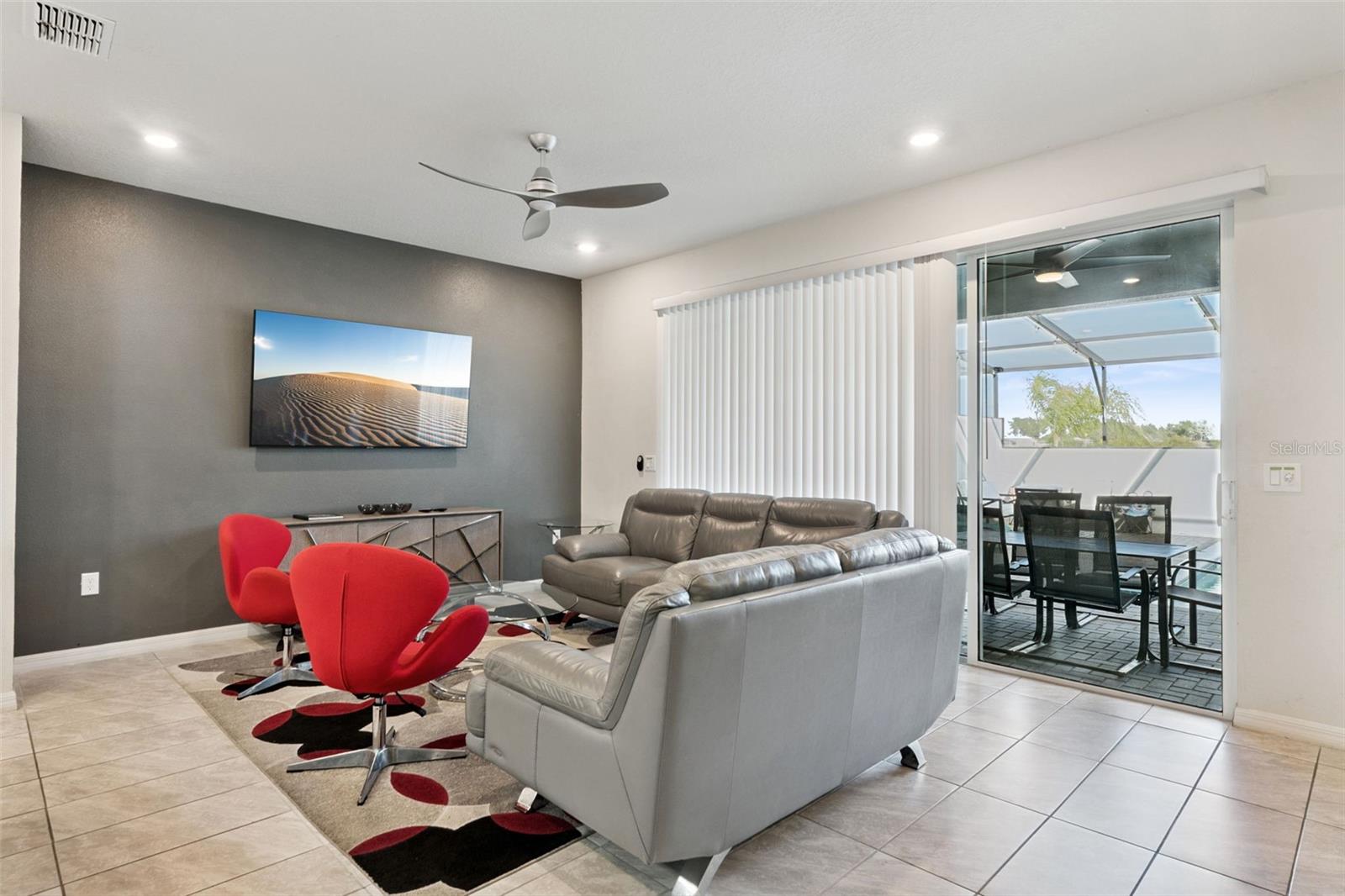 Image 17 of 62 For 7163 Oakmoss Loop