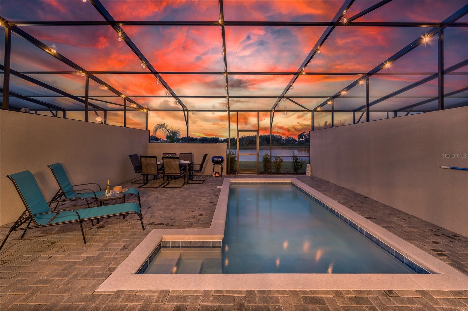 Image 2 of 62 For 7163 Oakmoss Loop