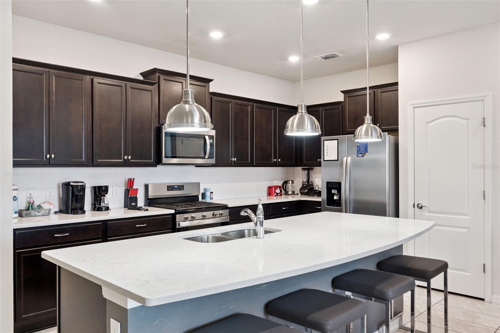 Image 23 of 62 For 7163 Oakmoss Loop