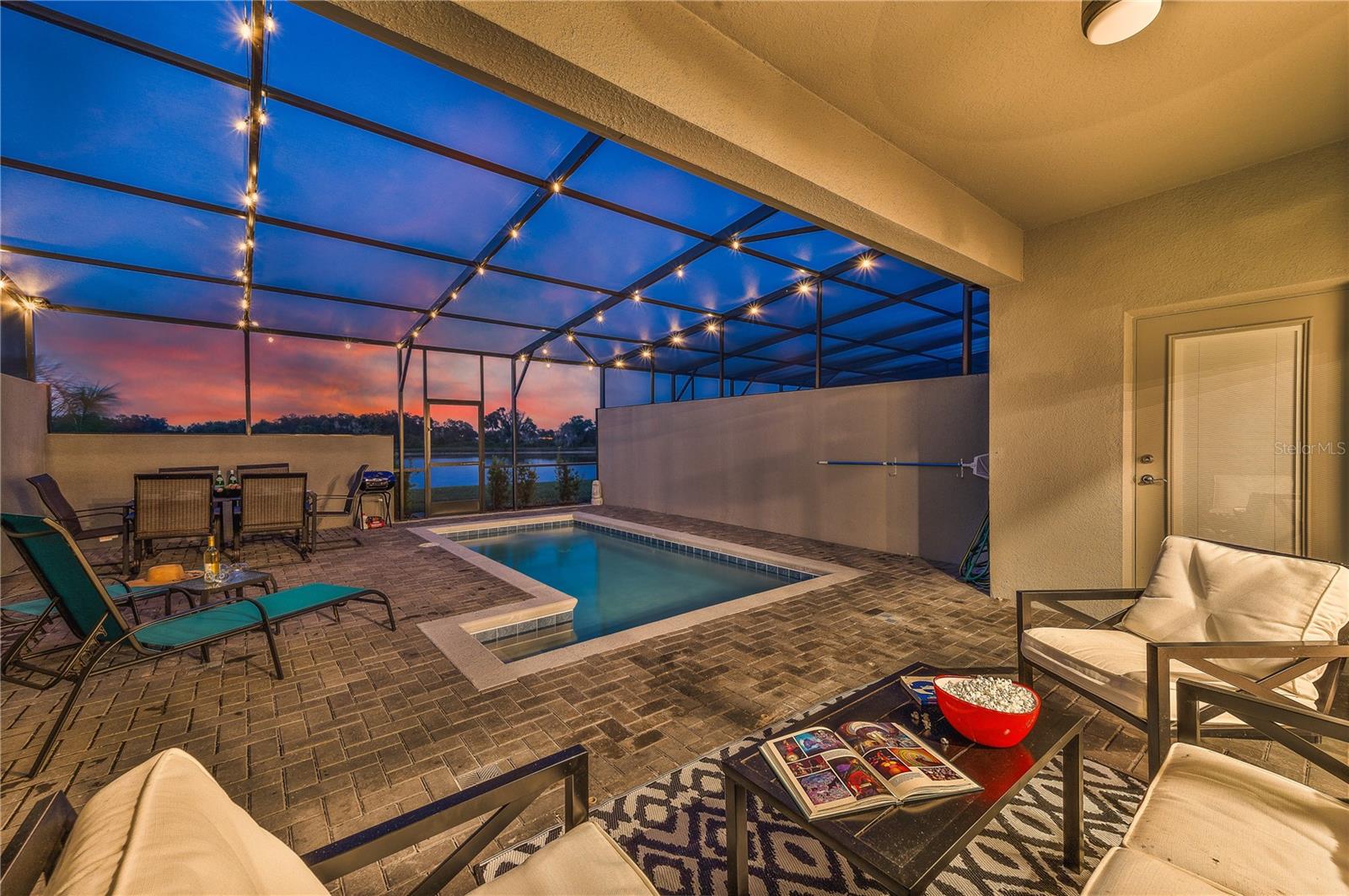 Image 4 of 62 For 7163 Oakmoss Loop