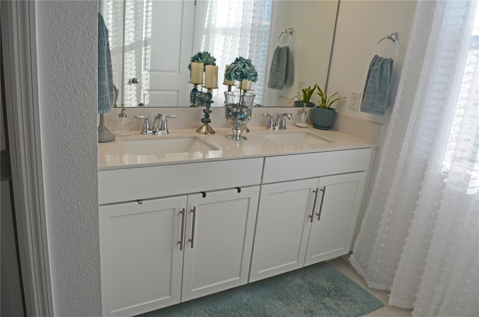 Image 17 of 34 For 5024 Shady Pines Drive