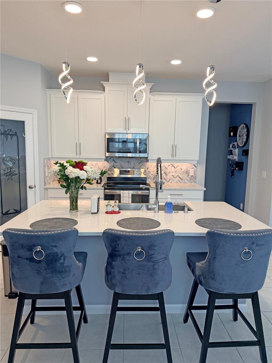 Image 5 of 34 For 5024 Shady Pines Drive