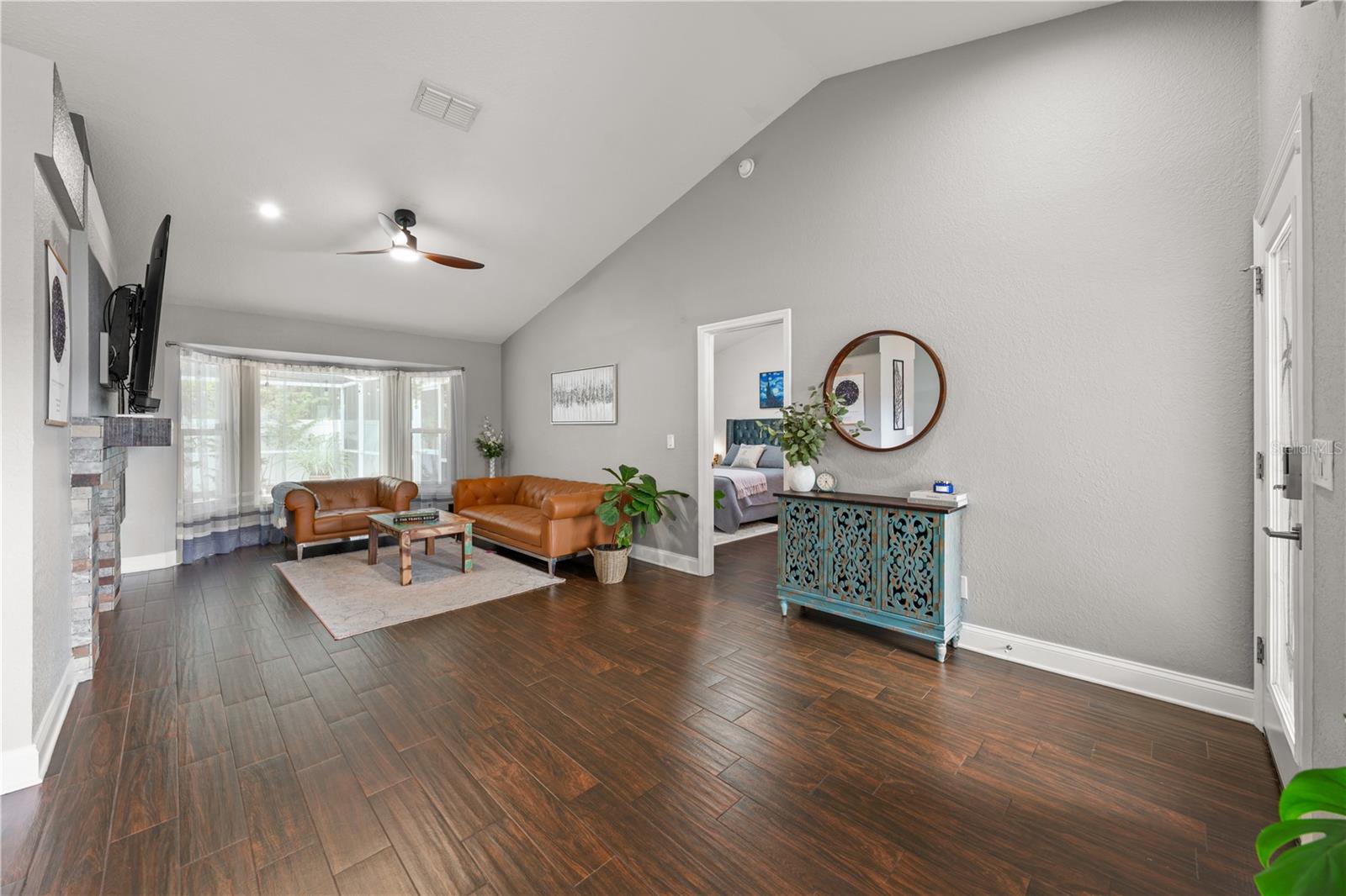 Image 12 of 52 For 7507 Whisper Woods Court