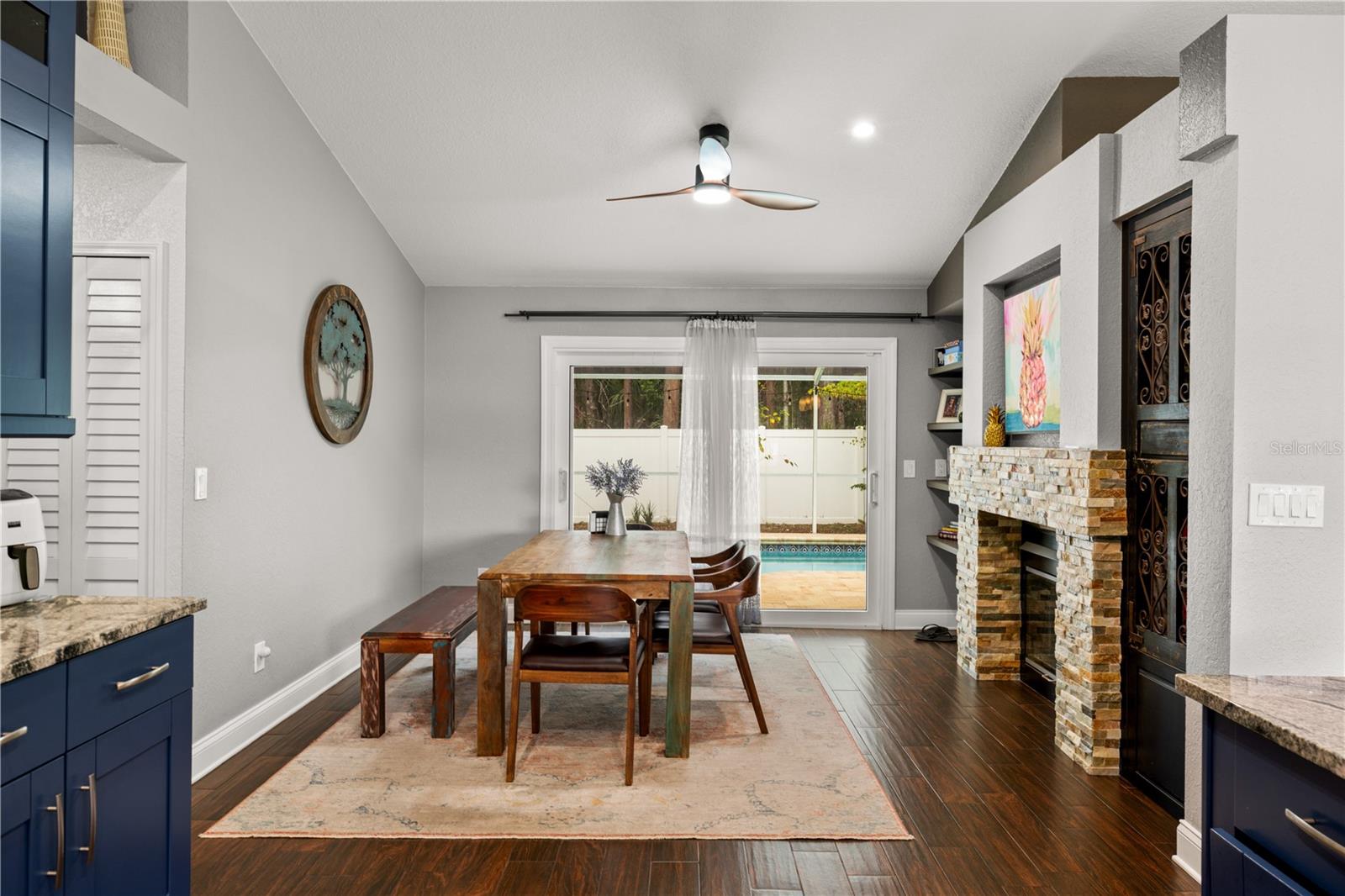 Image 19 of 52 For 7507 Whisper Woods Court