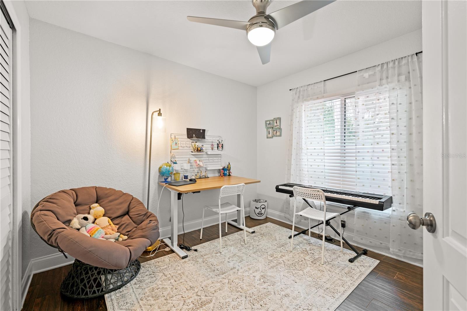 Image 32 of 52 For 7507 Whisper Woods Court