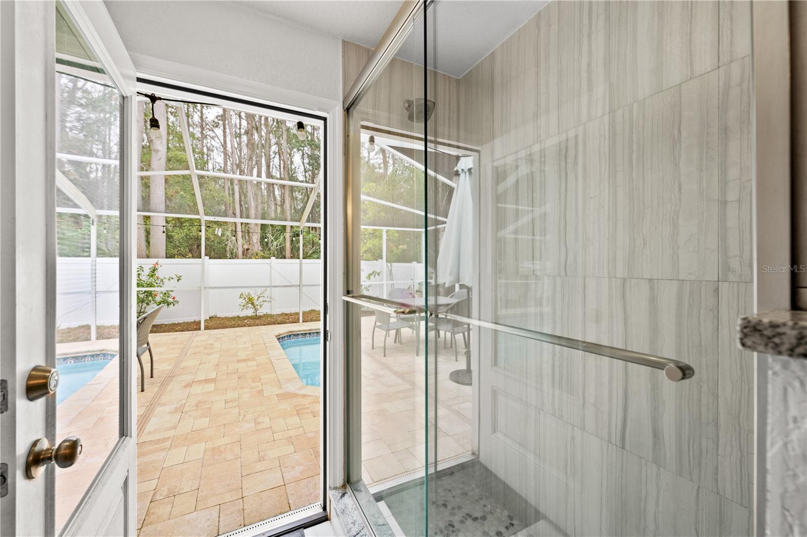 Image 37 of 52 For 7507 Whisper Woods Court