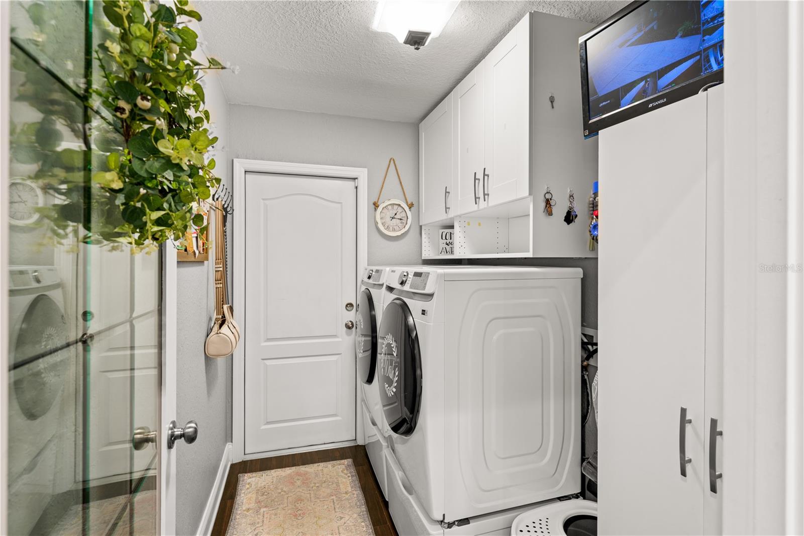 Image 38 of 52 For 7507 Whisper Woods Court