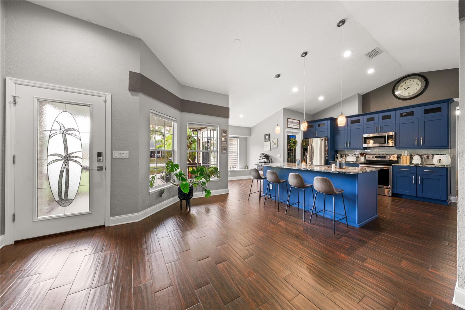 Image 4 of 52 For 7507 Whisper Woods Court