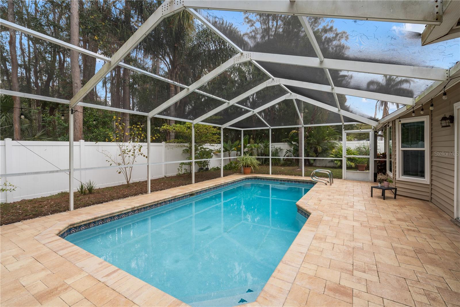 Image 43 of 52 For 7507 Whisper Woods Court