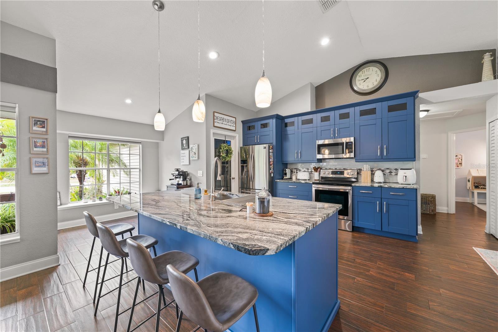 Image 5 of 52 For 7507 Whisper Woods Court