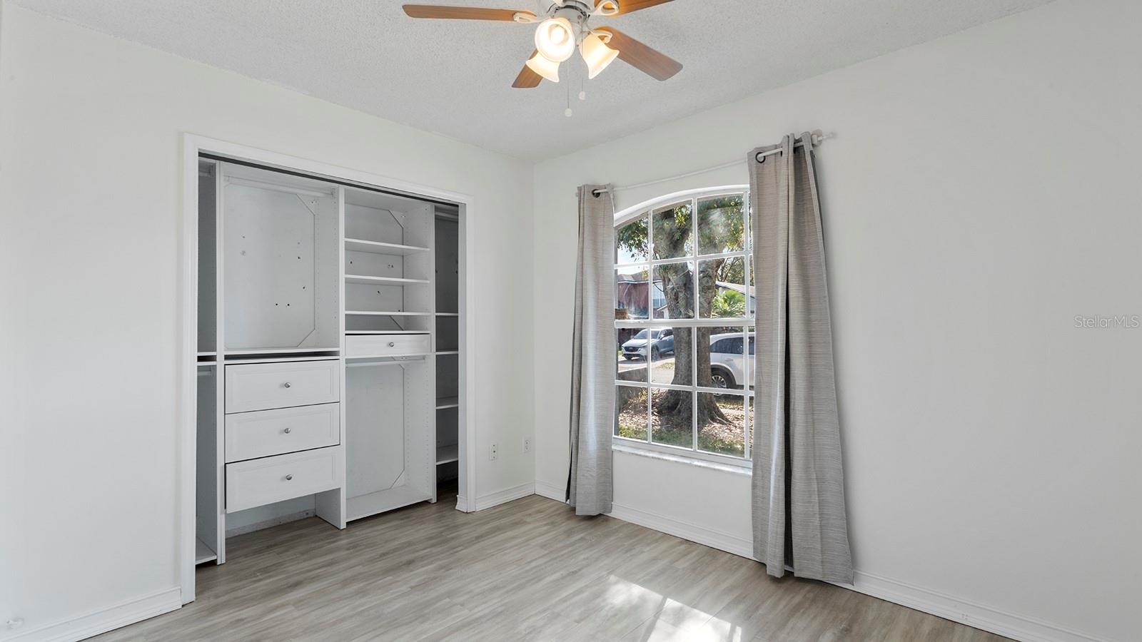 Image 15 of 27 For 11029 Einbender Road