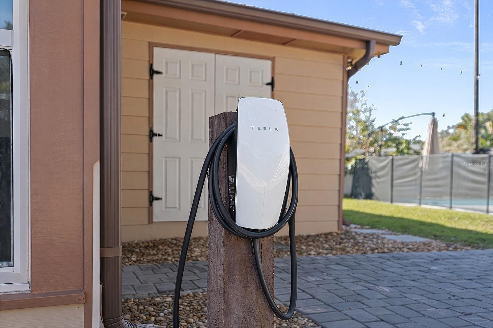 Image 32 of 43 For 3610 Gatewood Drive