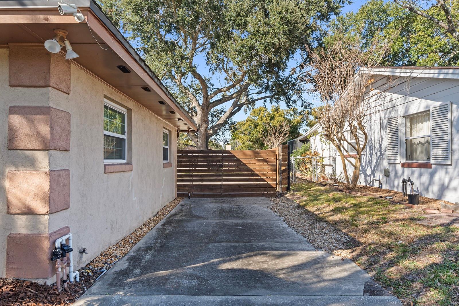 Image 35 of 43 For 3610 Gatewood Drive