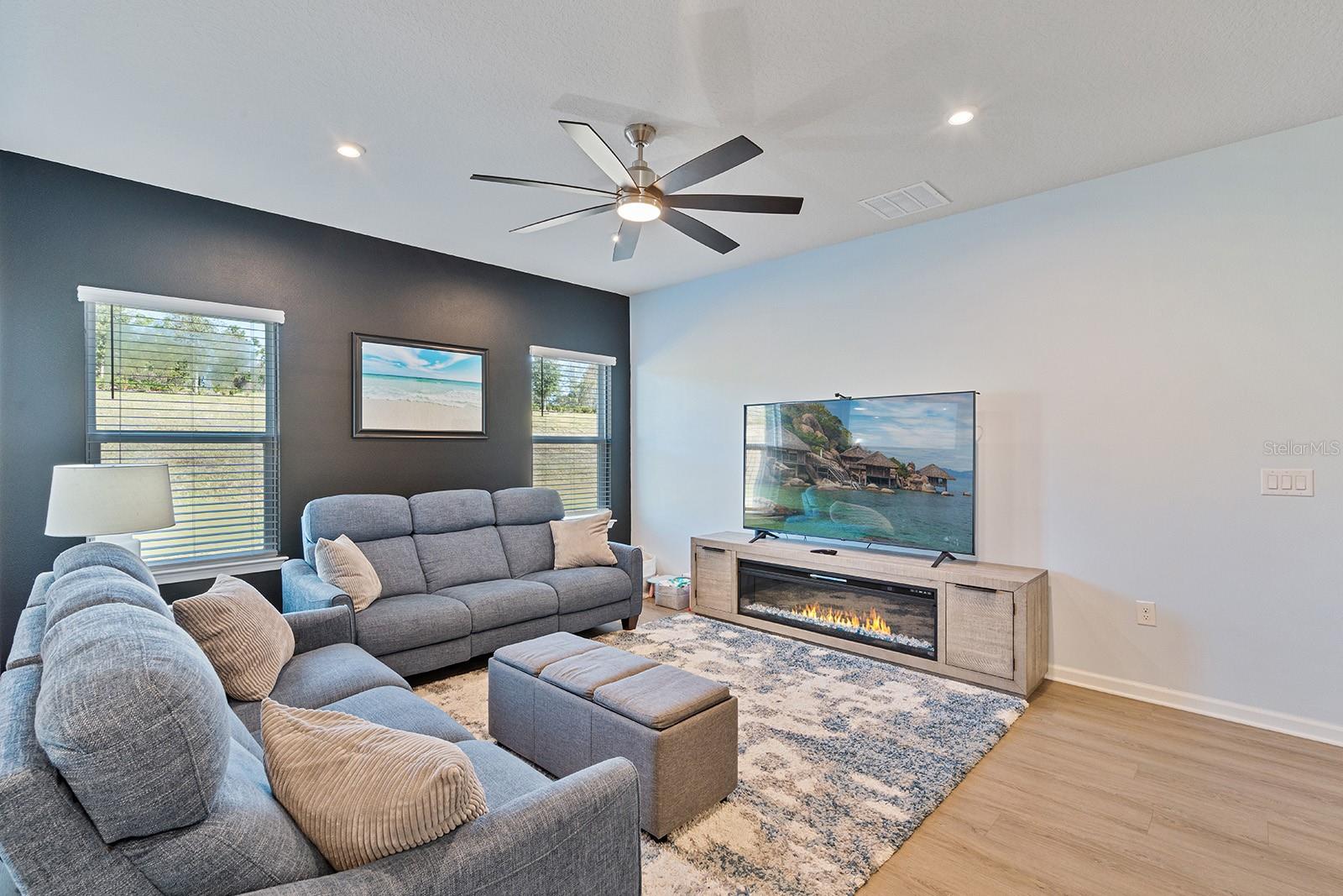 Image 4 of 40 For 1210 Whispering Lane