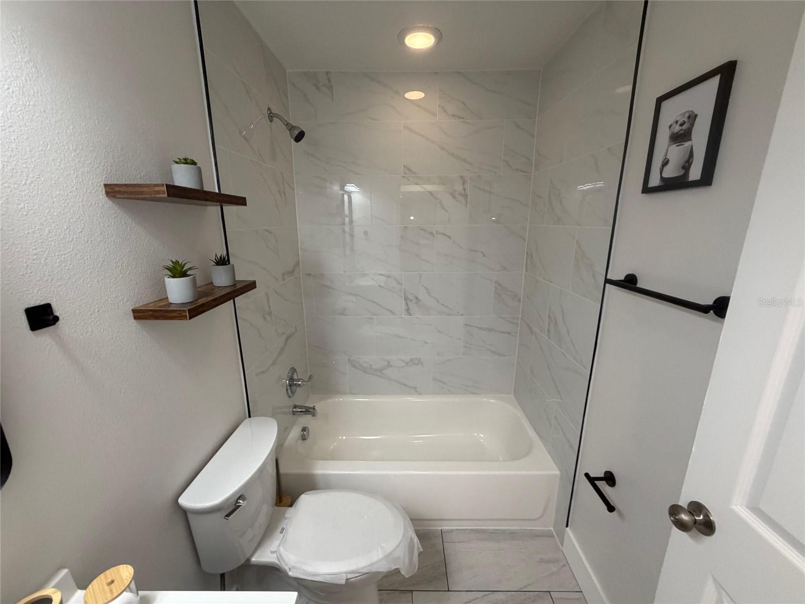 Image 26 of 36 For 412 Tarpon Street