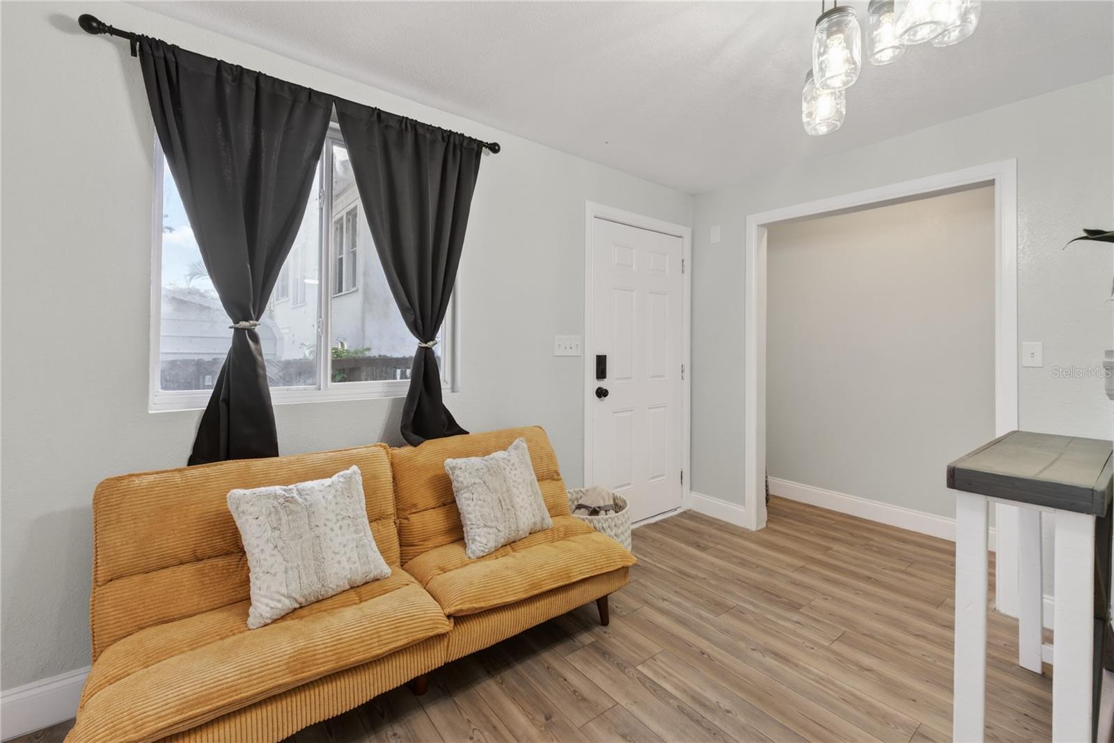 Image 42 of 71 For 115 Palm Place