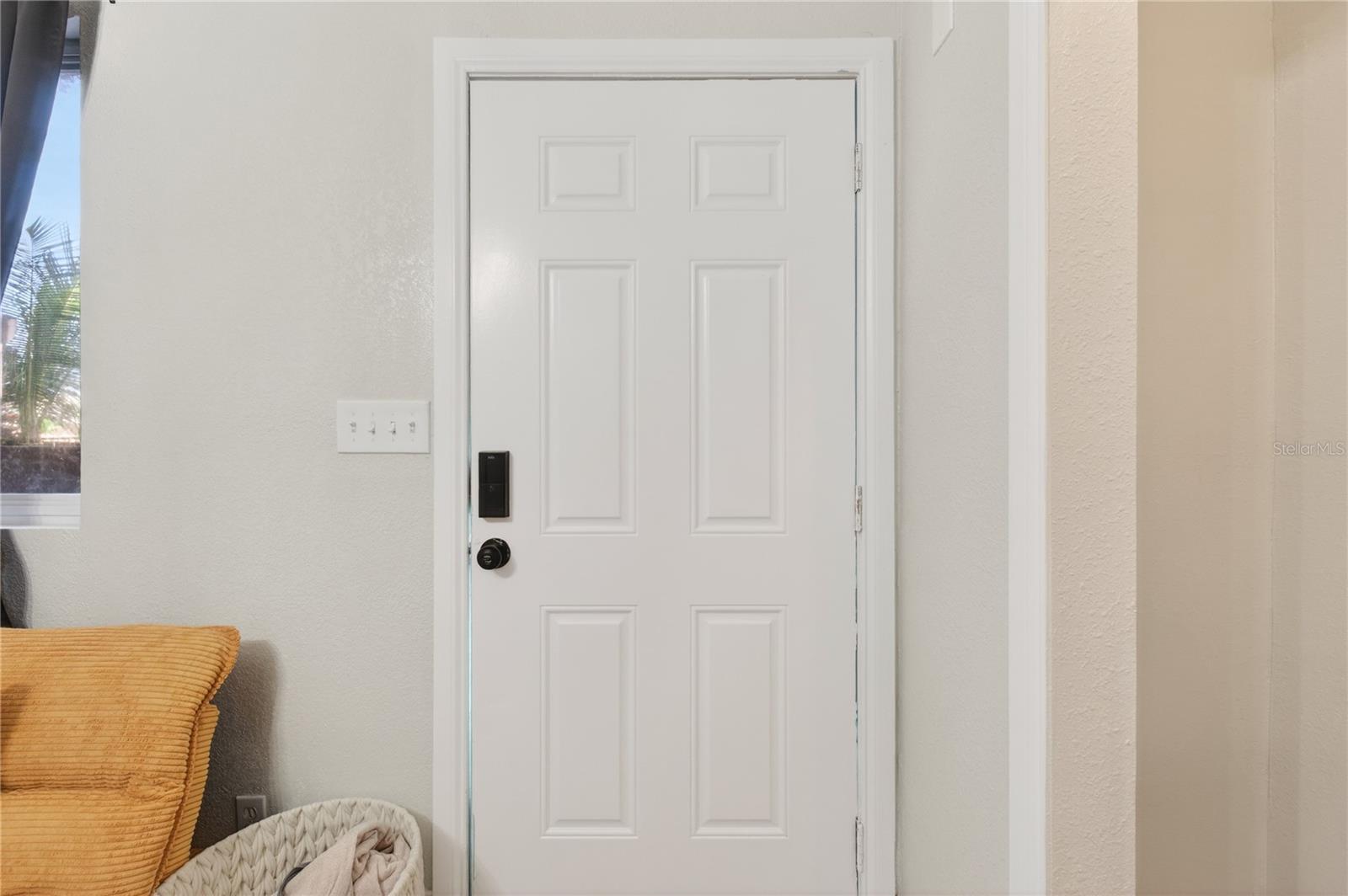 Image 43 of 71 For 115 Palm Place