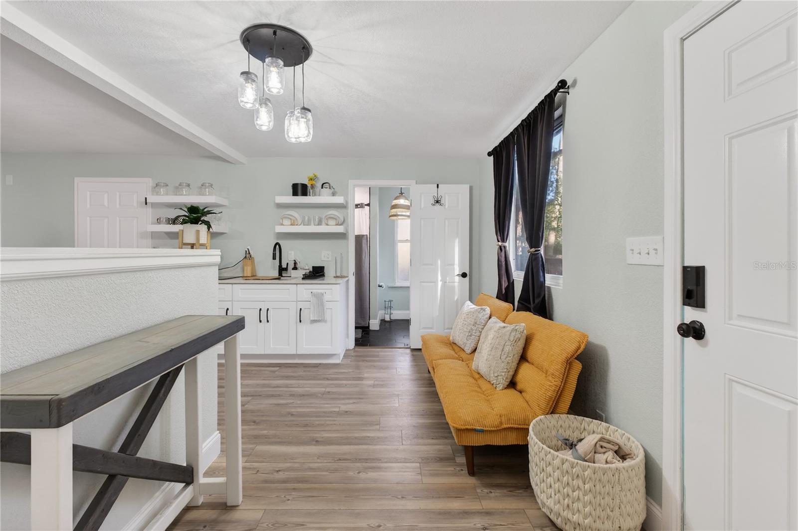 Image 44 of 71 For 115 Palm Place