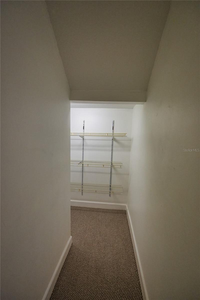 Image 19 of 32 For 118 Becket Lane 118