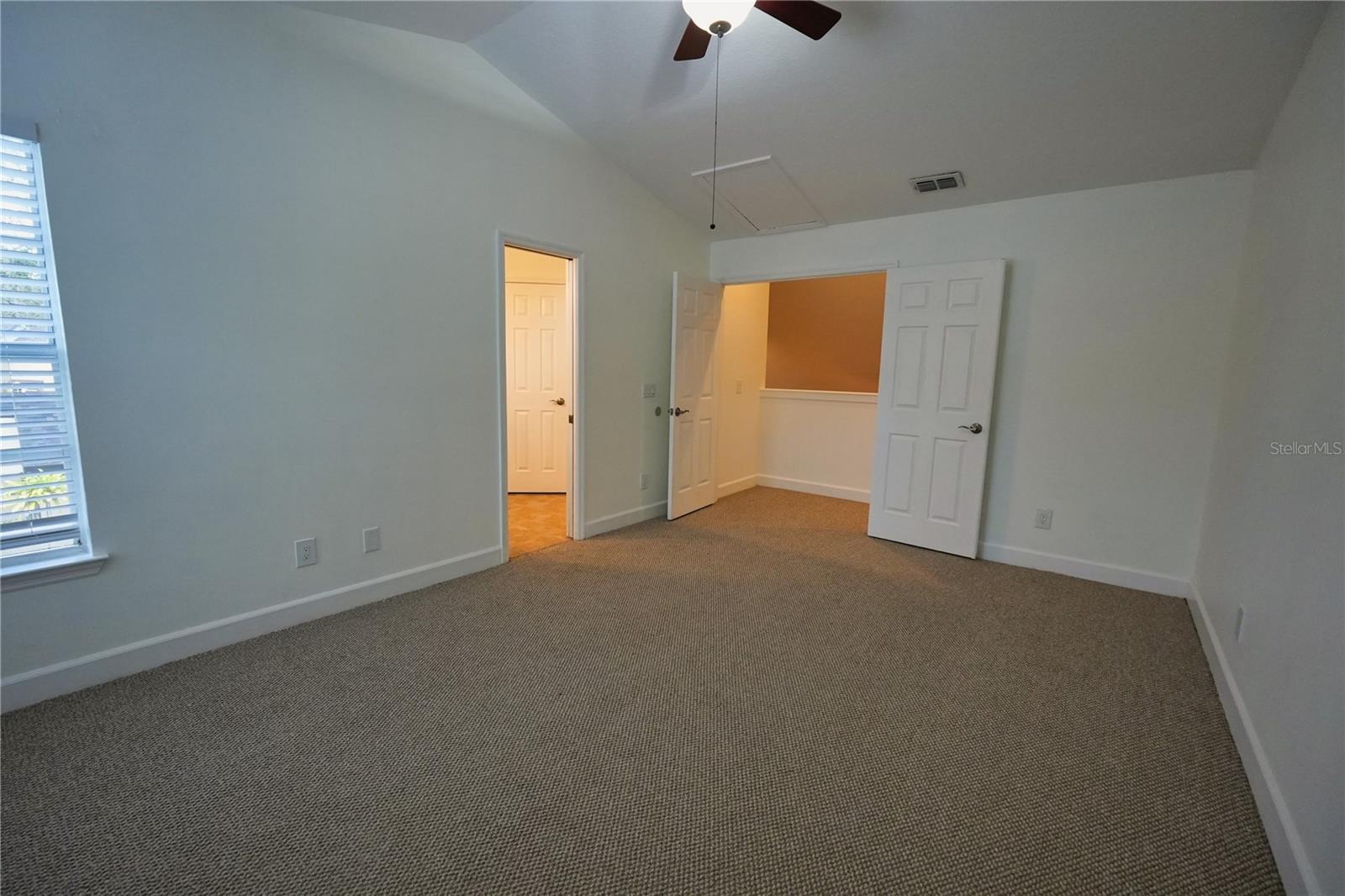 Image 24 of 32 For 118 Becket Lane 118