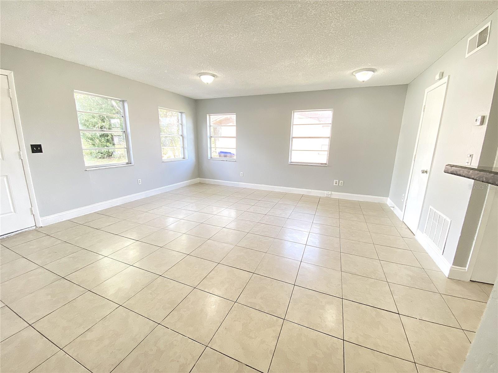 Image 12 of 32 For 424 5th Street