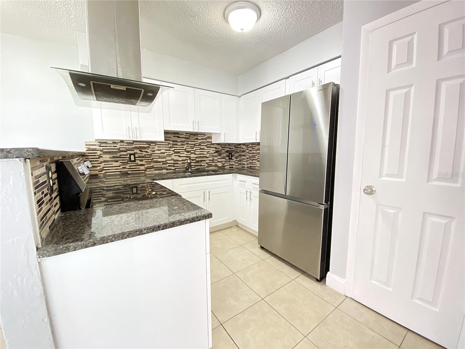 Image 4 of 32 For 424 5th Street