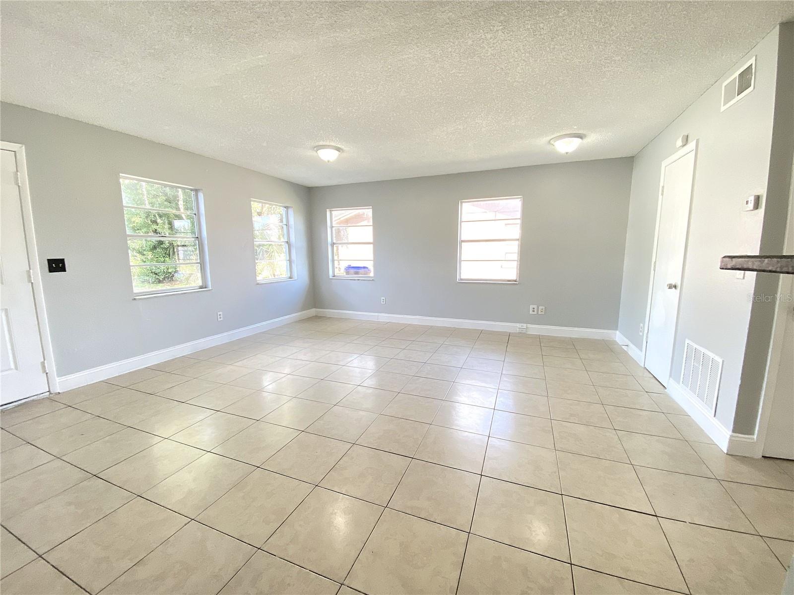 Image 9 of 32 For 424 5th Street