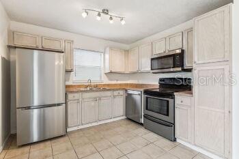 Image 9 of 18 For 2090 Jessa Drive