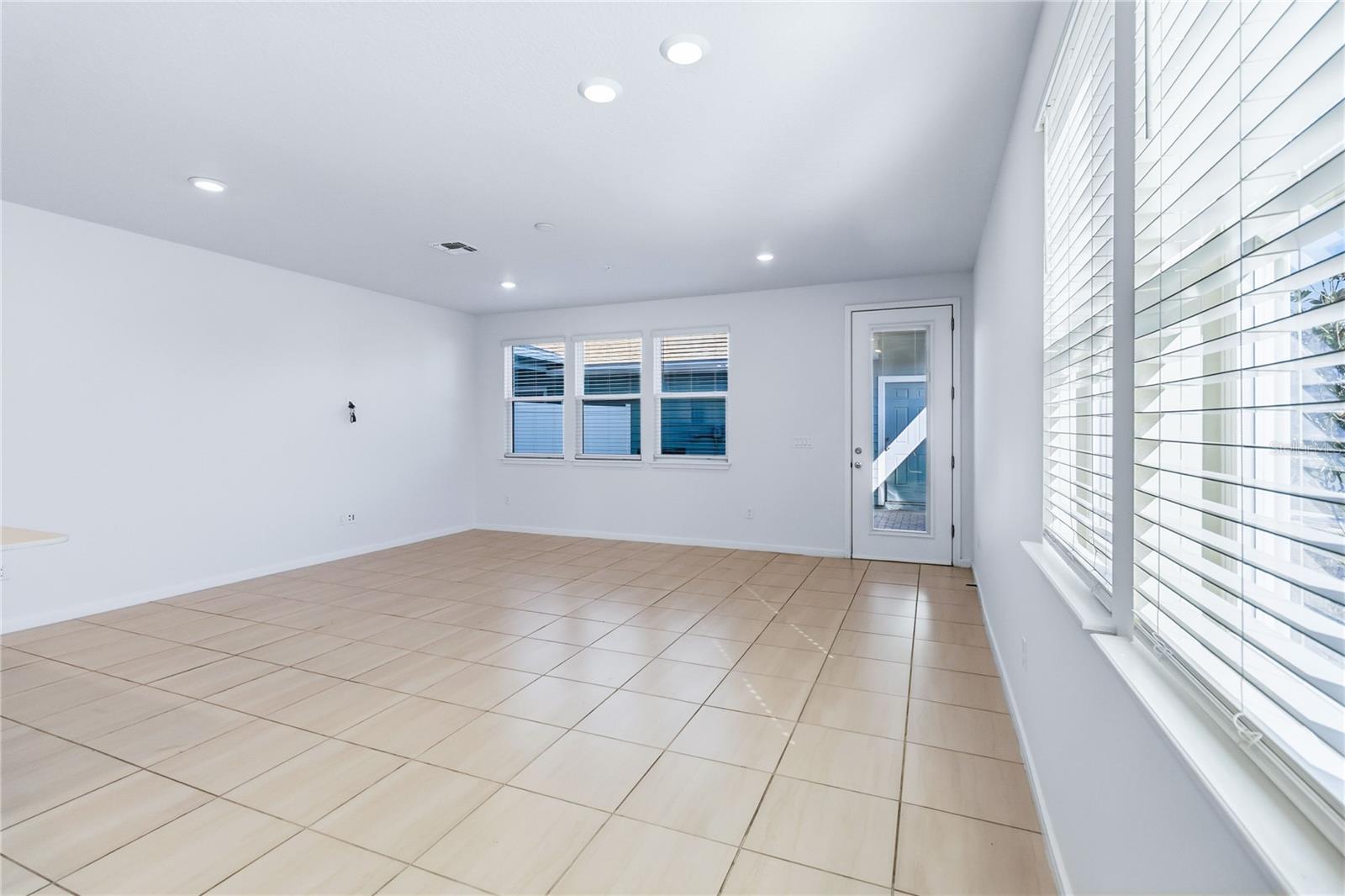 Image 11 of 56 For 10379 Folly Beach Road